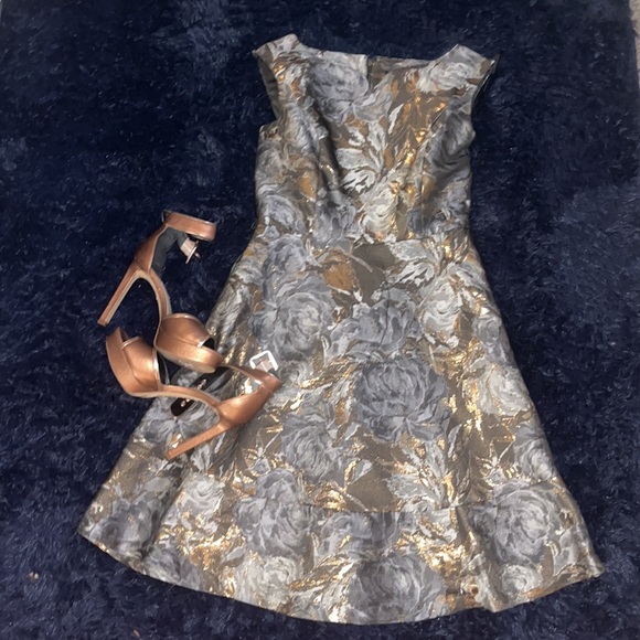 Ellen Tracy Dress - Picture 3 of 4